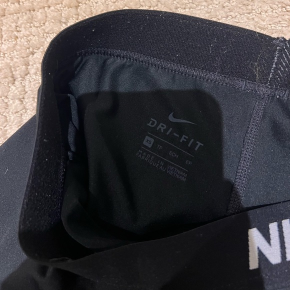 Nike pros - Picture 3 of 3